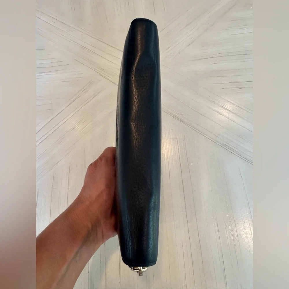 🛍️HP🛍️AUTHENTIC GUCCI👜 Soho Pebbled Leather Zip Around Long Wallet (Black) - Picture 10 of 15